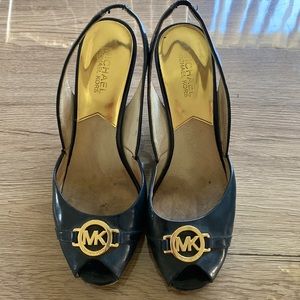 Michael kors heel shoes